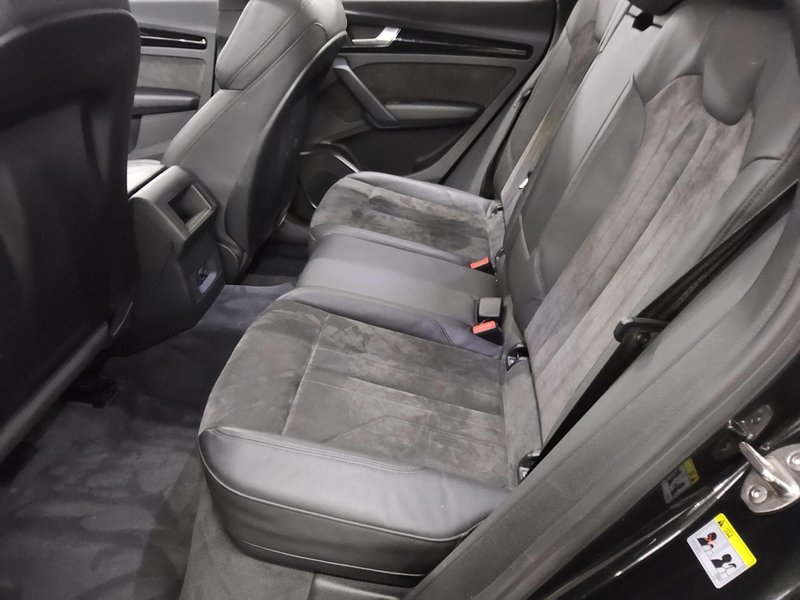 Audi Q5 45 TDI quattro sport automatik • panorama • ACC — 13