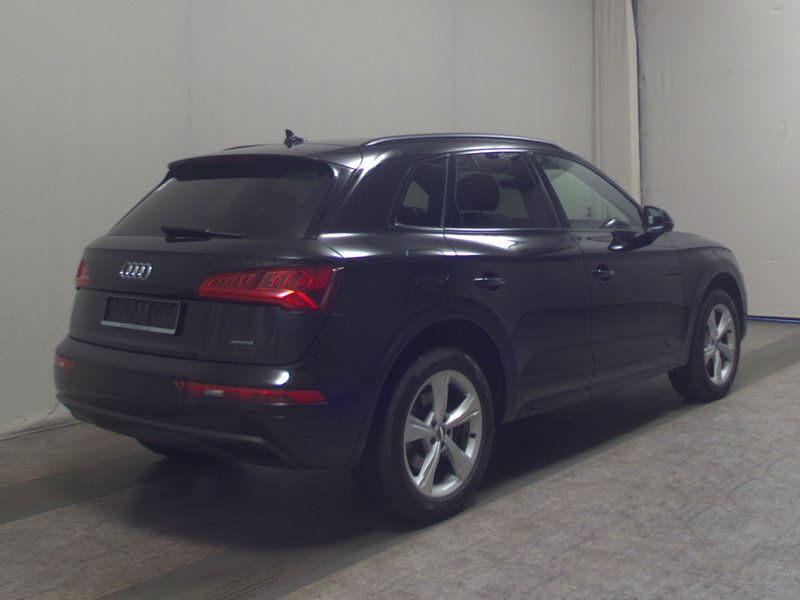 Audi Q5 45 TDI quattro sport automatik • panorama • ACC — 4