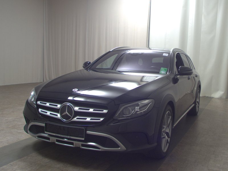 Mercedes-Benz E 220 d 4MATIC karavan automatik All-Terrain • ACC • LED — 2