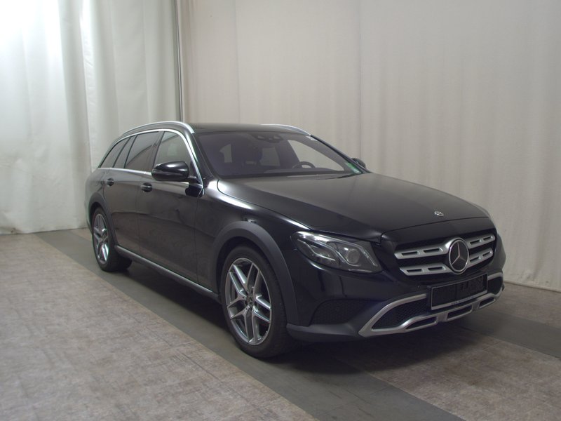 Mercedes-Benz E 220 d 4MATIC karavan automatik All-Terrain • ACC • LED — 3