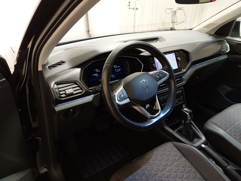 Volkswagen T-Cross 1.0 TSI R-Line • LED — 6