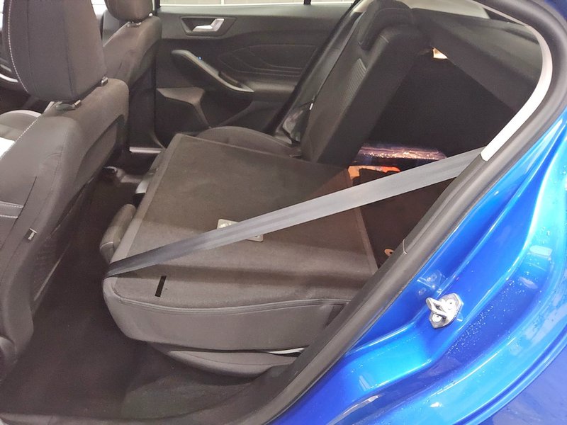 Ford Focus 1.5 EcoBlue Cool&Connect • 360° kamera • ACC — 12