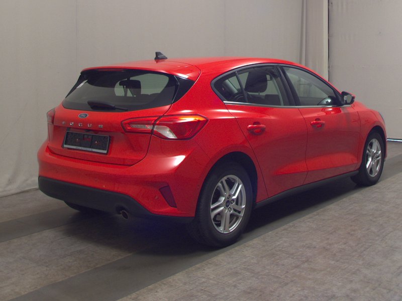 Ford Focus 1.0 EcoBoost Titanium • ACC • LED — 4