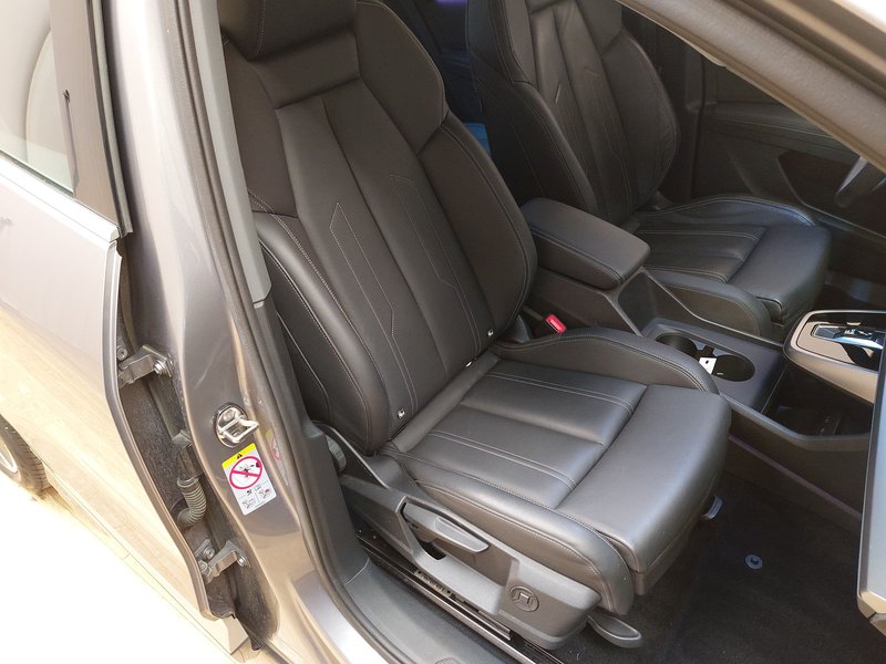 Audi Q4 Sportback 40 e-tron S line — 10