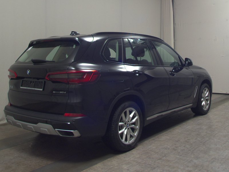 BMW X5 xDrive30d automatik xLine • koža • Webasto — 4