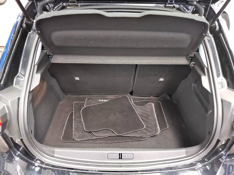 Opel Corsa 1.5 D Elegance • 360° kamera • Full LED — 12