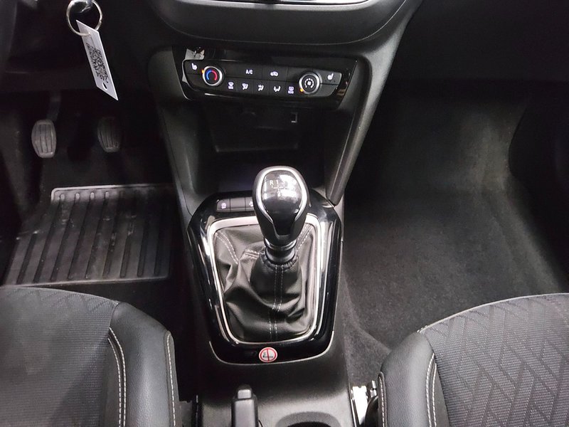 Opel Corsa 1.5 D Elegance • 360° kamera • Full LED — 6