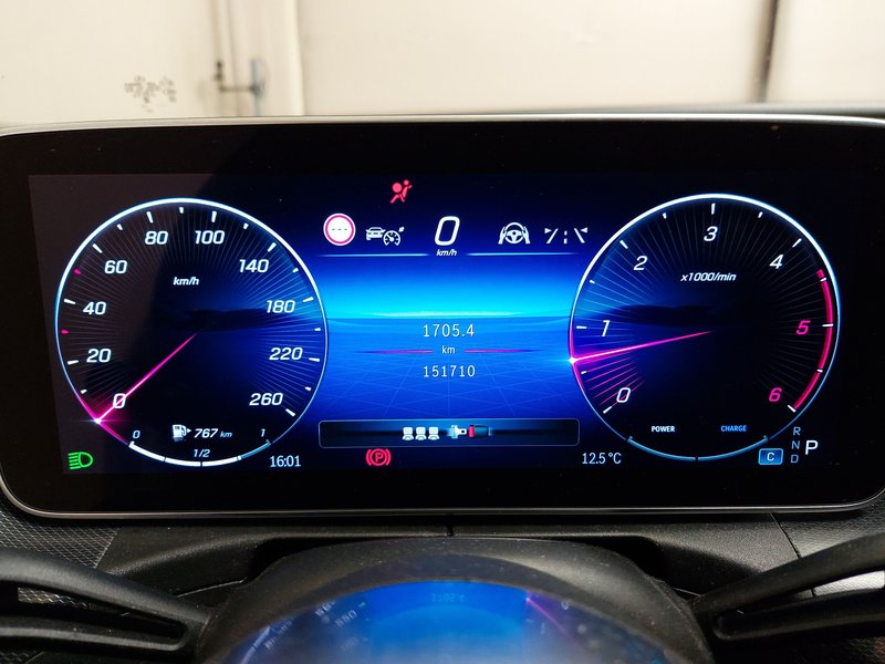 Mercedes-Benz C 220 d 4MATIC karavan Avantgarde automatik • ACC • Full LED — 23