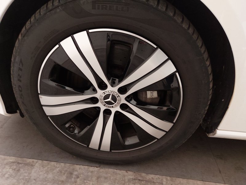 Mercedes-Benz C 220 d 4MATIC karavan Avantgarde automatik • ACC • Full LED — 8