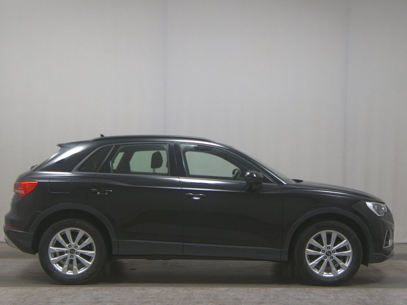 Audi Q3 35 TDI automatik advanced • Full LED • koža