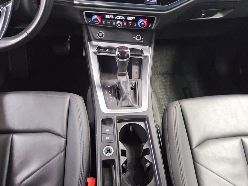Audi Q3 35 TDI automatik advanced • Full LED • koža — 6