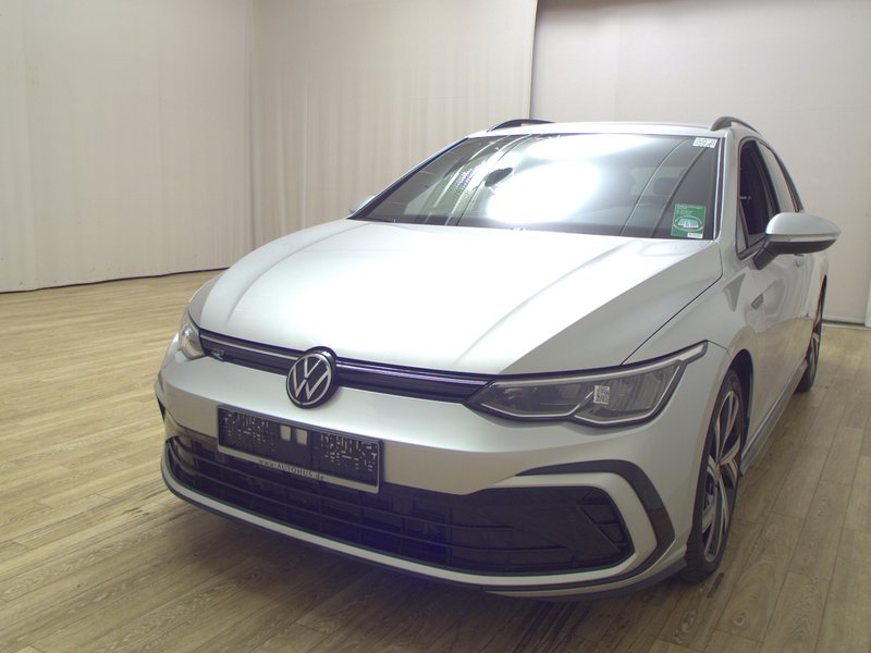 Volkswagen Golf 8 Variant 2.0 TDI automatik R-Line • ACC • Full LED — 2