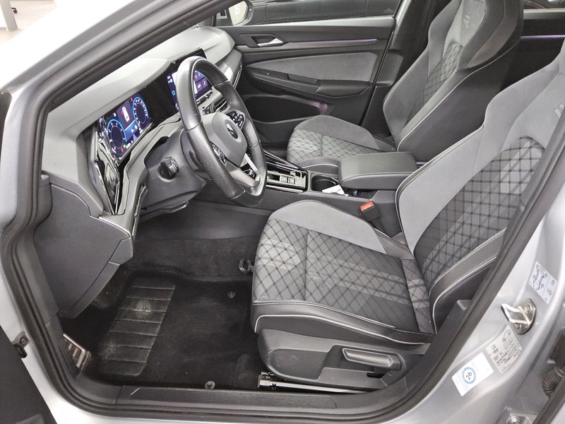 Volkswagen Golf 8 Variant 2.0 TDI automatik R-Line • ACC • Full LED — 9