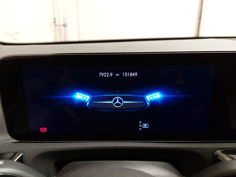 Mercedes-Benz CLA 220 d automatik AMG-Line • ACC • električna peta vrata — 20