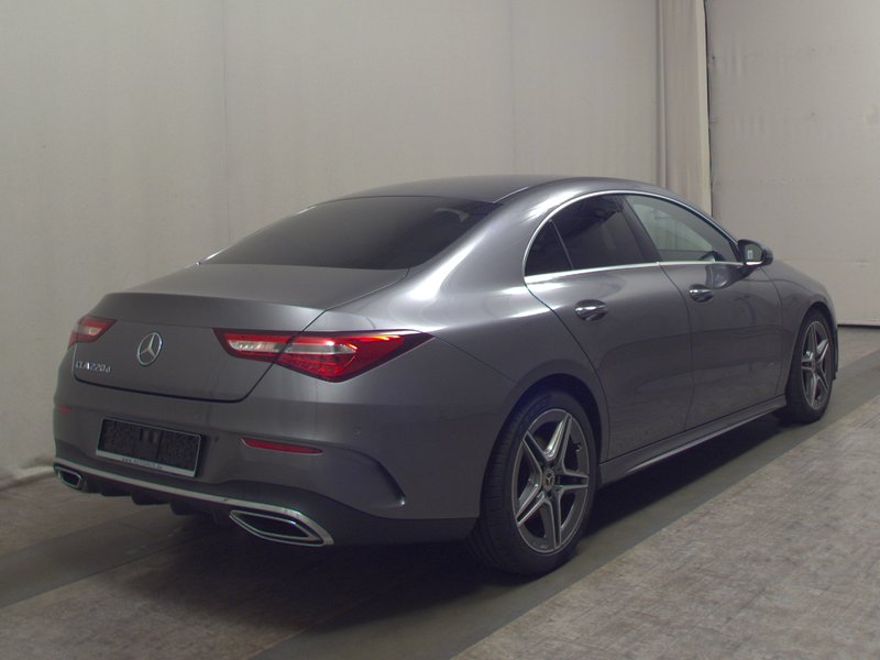 Mercedes-Benz CLA 220 d automatik AMG-Line • ACC • električna peta vrata — 4