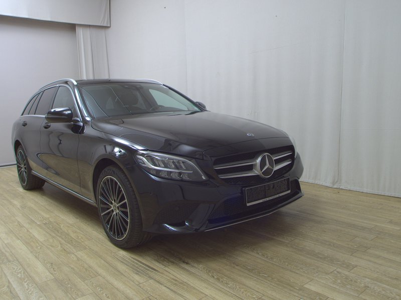 Mercedes-Benz C 180 d karavan automatik Avantgarde • LED — 3