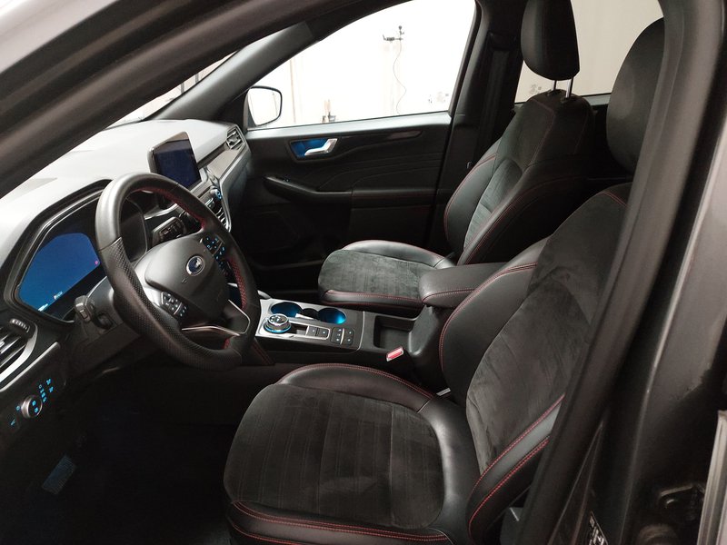 Ford Kuga 2.0 EcoBlue ST-Line X • HUD • ACC — 6