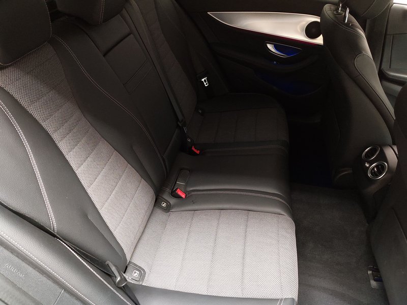 Mercedes-Benz E 300 de karavan automatik Avantgarde • ACC • 360° kamera — 12