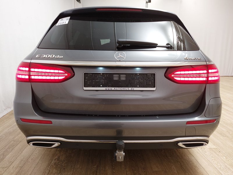 Mercedes-Benz E 300 de karavan automatik Avantgarde • ACC • 360° kamera — 14