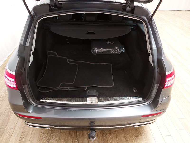Mercedes-Benz E 300 de karavan automatik Avantgarde • ACC • 360° kamera — 19