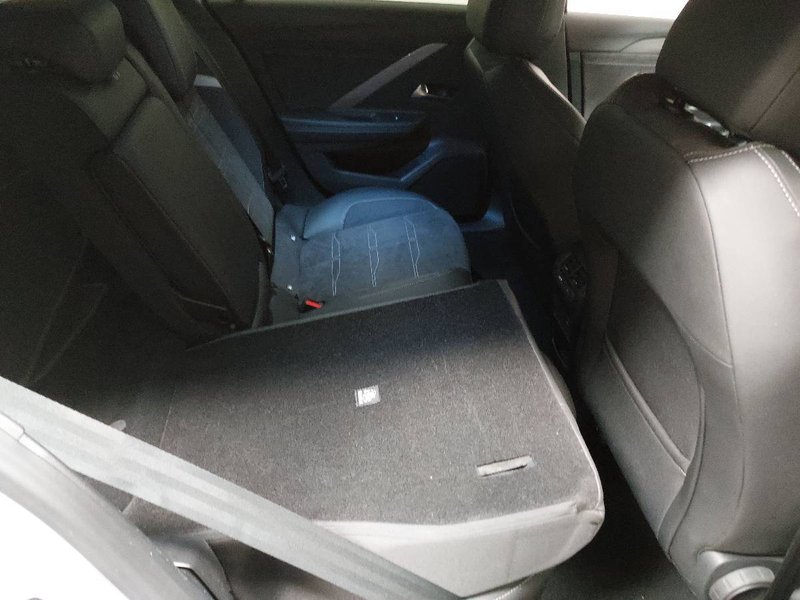 Opel Astra Sports Tourer 1.5 D automatik Ultimate • Otvarajući krov • Full LED — 18