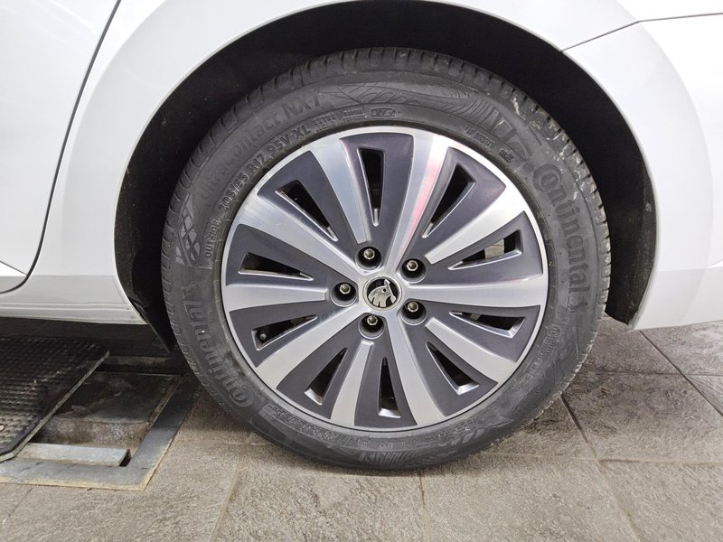 Škoda Superb Combi 1.4 TSI iV Ambition automatik • ACC • AHK — 11