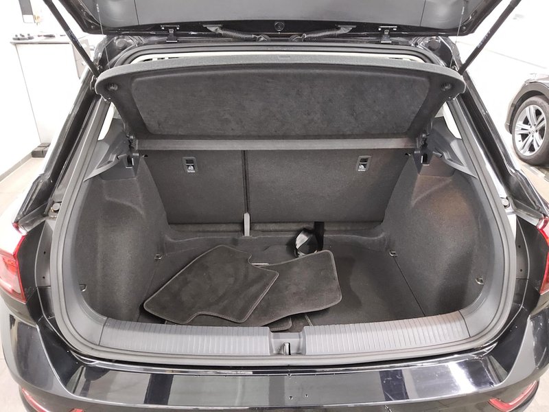 Volkswagen T-Roc 1.0 TSI • LED — 11