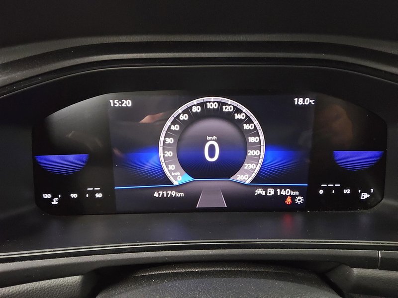 Volkswagen T-Roc 1.0 TSI • LED — 8