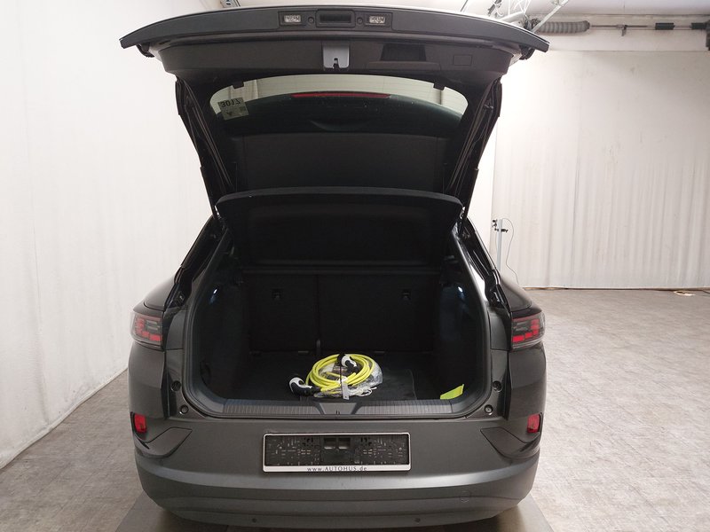 Volkswagen ID.4 Pure Performance • ACC • bežično punjenje — 16