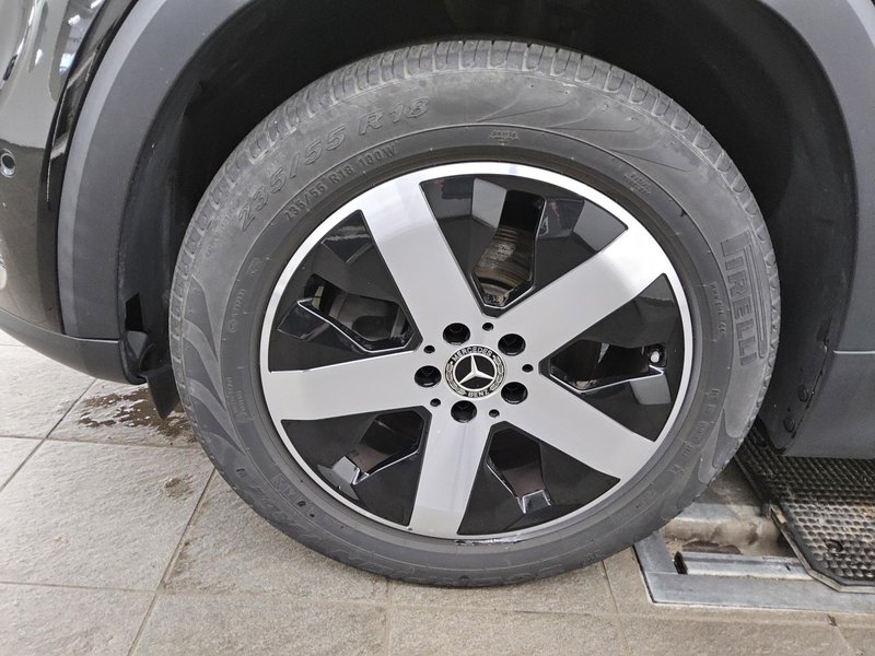 Mercedes-Benz GLB 200 d automatik Progressive • AHK • Full LED — 11