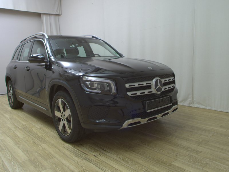 Mercedes-Benz GLB 200 d automatik Progressive • AHK • Full LED — 3