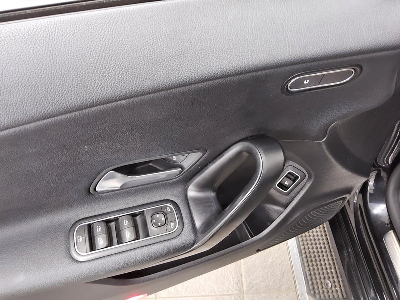 Mercedes-Benz CLA 250 e Shooting Brake automatik • digitalni instrumenti — 10