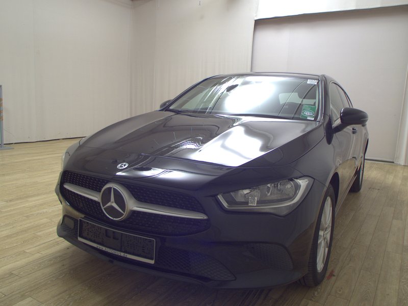 Mercedes-Benz CLA 250 e Shooting Brake automatik • digitalni instrumenti — 2