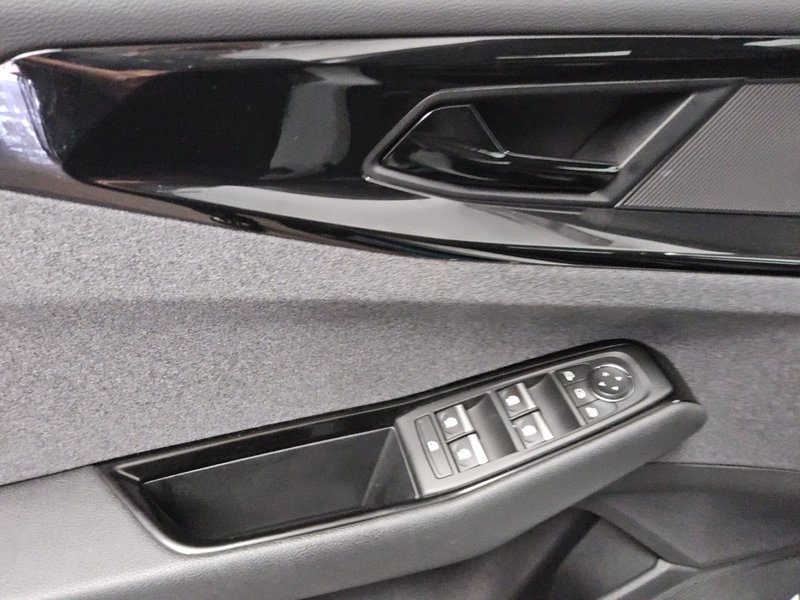 Renault Austral 1.3 TCe automatik Evolution • Full LED • digitalni instrumenti — 10