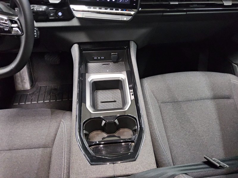 Renault Austral 1.3 TCe automatik Evolution • Full LED • digitalni instrumenti — 6