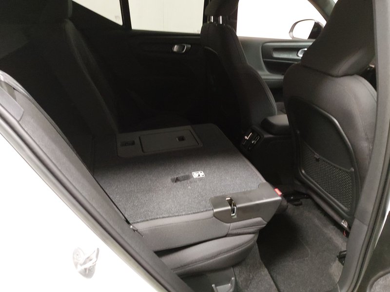 Volvo XC40 Recharge Twin Motor Core • 360° kamera • Full LED — 11