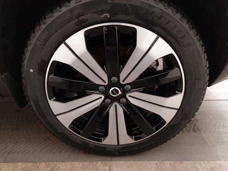 Volvo XC40 Recharge Twin Motor Core • 360° kamera • Full LED — 8