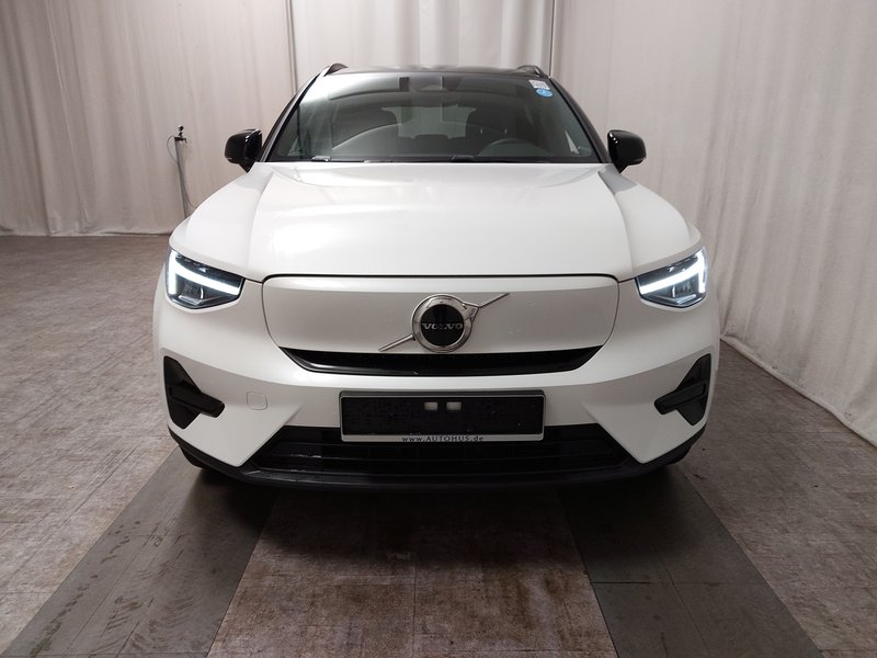 Volvo XC40 Recharge Twin Motor Core • 360° kamera • Full LED — 9
