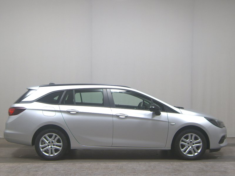 Opel Astra Sports Tourer 1.5 D Edition • LED