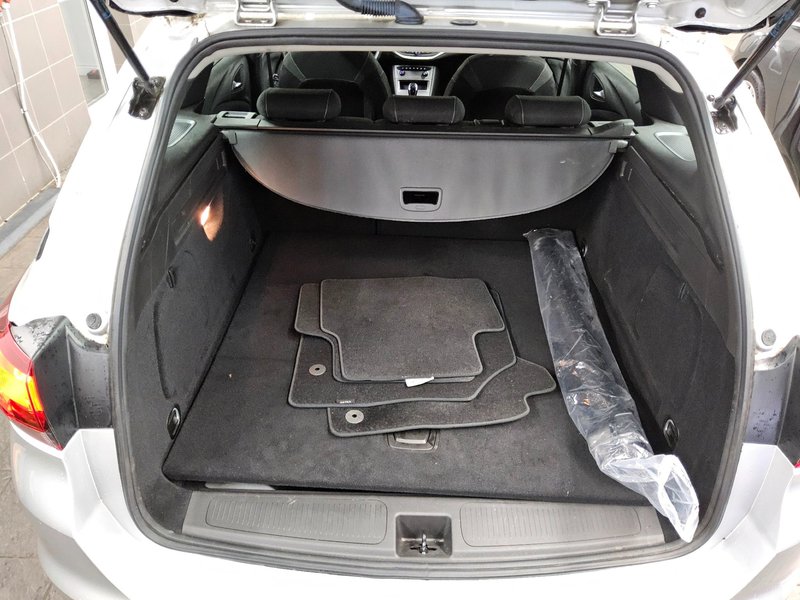 Opel Astra Sports Tourer 1.5 D Edition • LED — 11