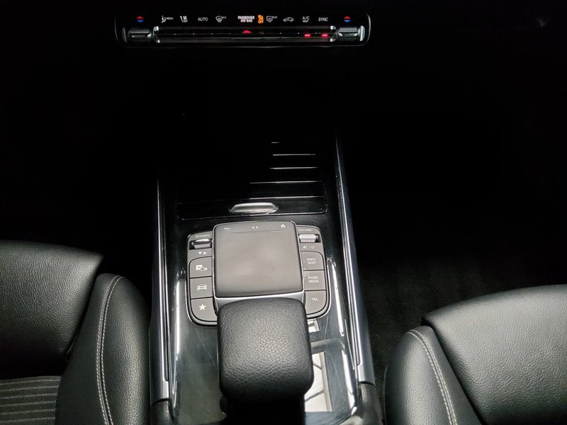 Mercedes-Benz GLB 200 d automatik Progressive • Full LED • AHK — 6
