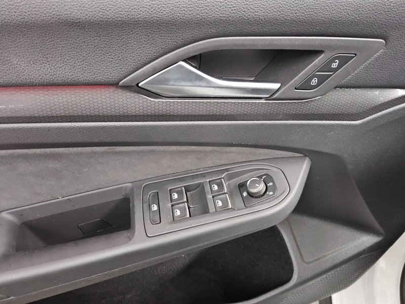 Volkswagen Golf 8 2.0 TSI automatik GTI • Full LED • Alcantara — 10