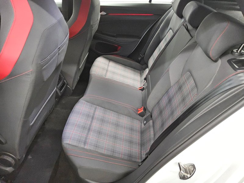 Volkswagen Golf 8 2.0 TSI automatik GTI • Full LED • Alcantara — 13