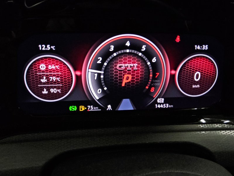Volkswagen Golf 8 2.0 TSI automatik GTI • Full LED • Alcantara — 8