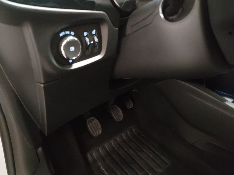 Opel Corsa 1.2 Edition — 5