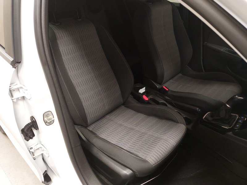Opel Corsa 1.2 Edition — 8