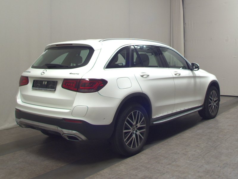 Mercedes-Benz GLC 300 de 4MATIC automatik • panorama • LED — 4