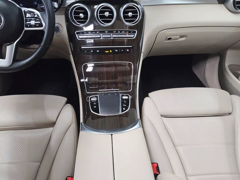 Mercedes-Benz GLC 300 de 4MATIC automatik • panorama • LED — 6