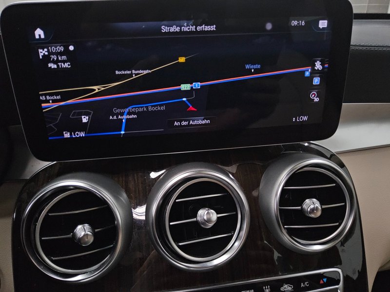 Mercedes-Benz GLC 300 de 4MATIC automatik • panorama • LED — 7