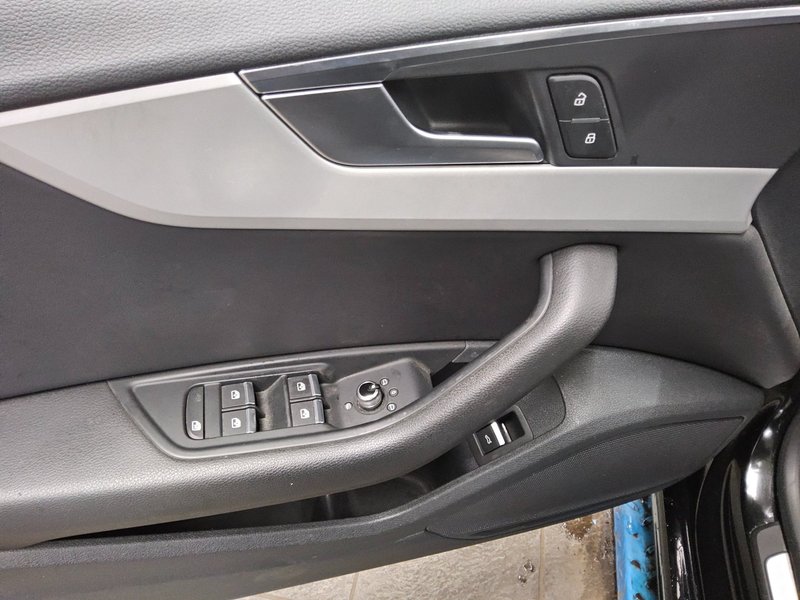 Audi A5 Sportback 35 TDI automatik • el. peta vrata • koža — 9
